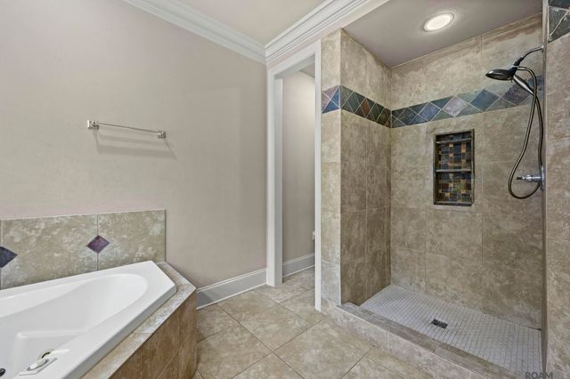 401 Brown Thrasher Loop, Madisonville, LA 70447