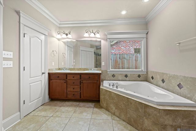 401 Brown Thrasher Loop, Madisonville, LA 70447