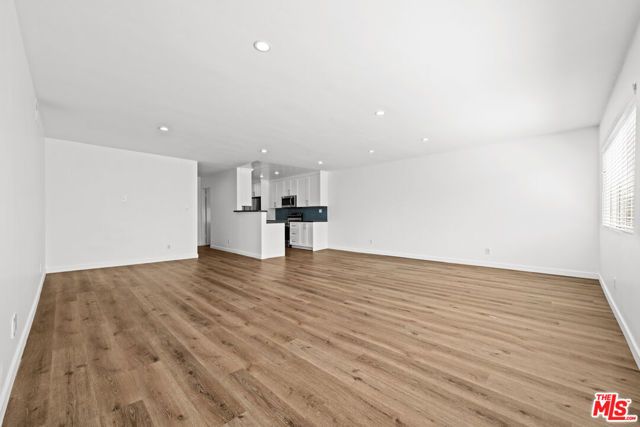 136 S Palm Drive 305, Beverly Hills, CA 90212
