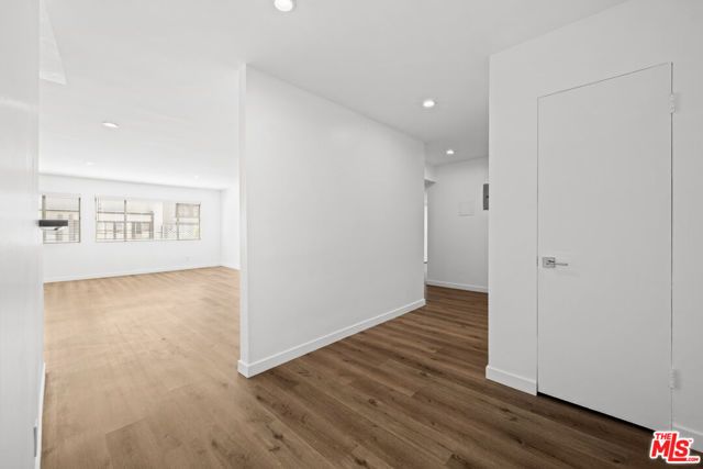 136 S Palm Drive 305, Beverly Hills, CA 90212
