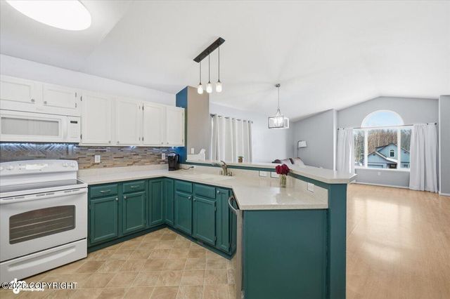 1275 W Joan of Arc Road, Palmer, AK 99645