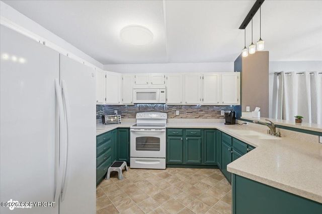 1275 W Joan of Arc Road, Palmer, AK 99645