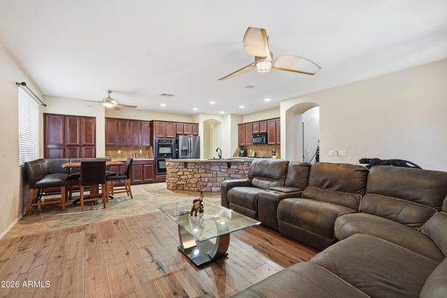 3840 E KINGBIRD Place, Chandler, AZ 85286