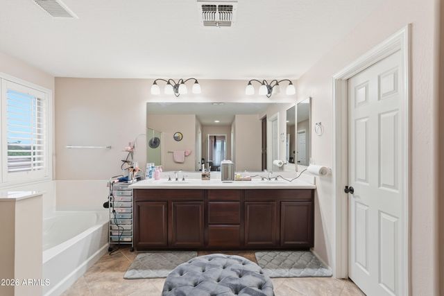 3840 E KINGBIRD Place, Chandler, AZ 85286