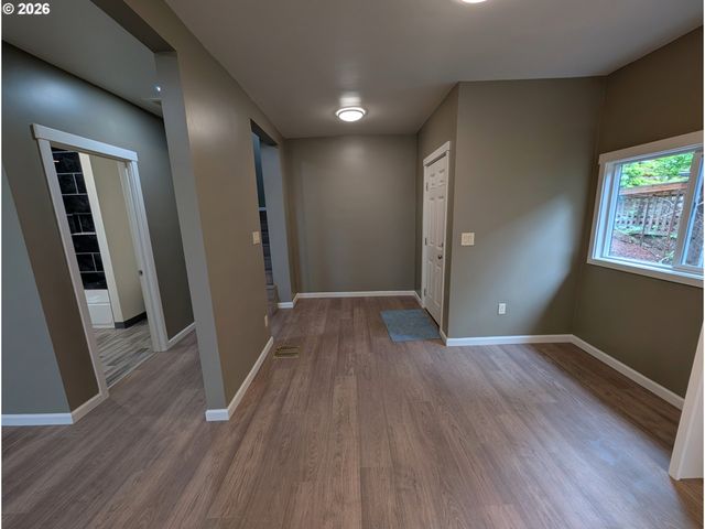 10503 Nw 3RD St, Portland, OR 97231