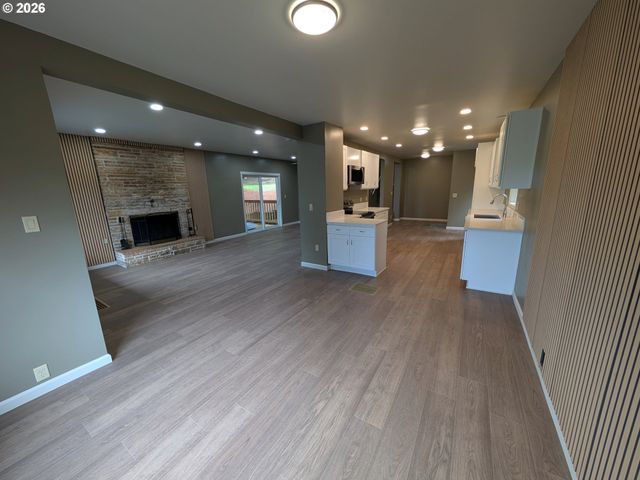 10503 Nw 3RD St, Portland, OR 97231