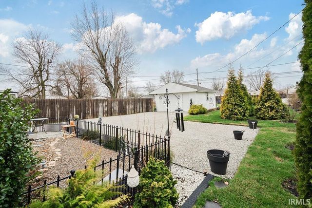 1811 S LAFOUNTAIN Street, Kokomo, IN 46902