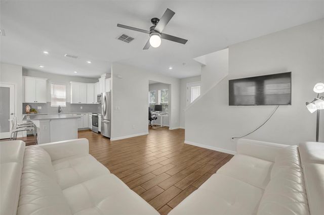 11844 FOUNDERS STREET, Orlando, FL 32832