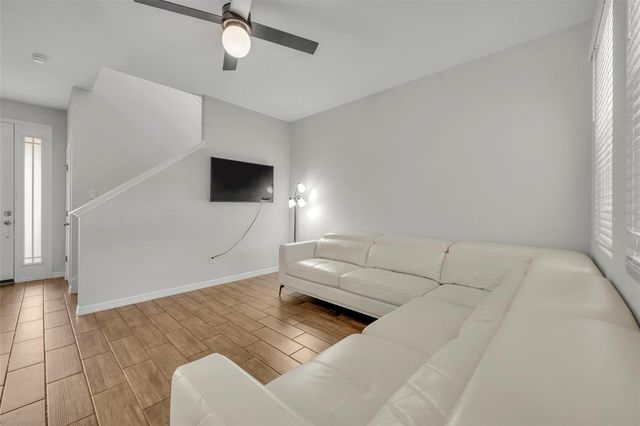 11844 FOUNDERS STREET, Orlando, FL 32832