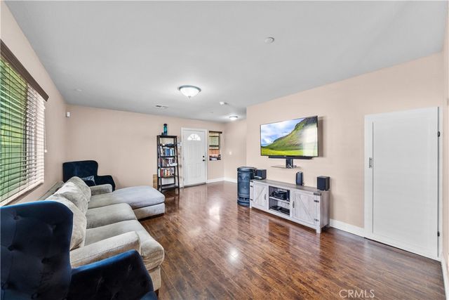 1404 E 110th, Los Angeles, CA 90059