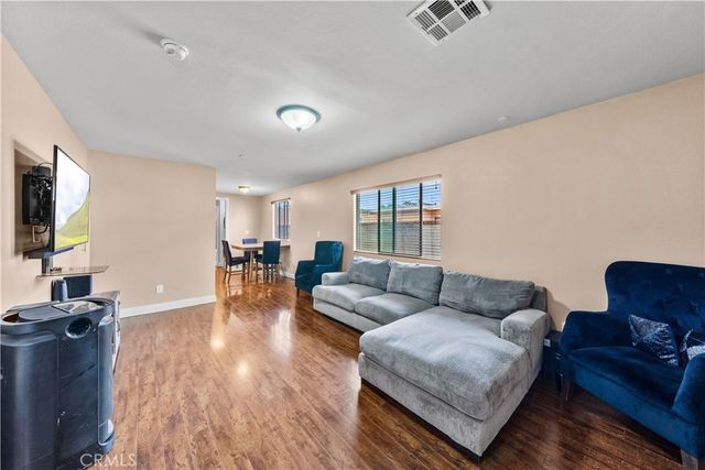 1404 E 110th, Los Angeles, CA 90059