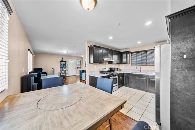 1404 E 110th, Los Angeles, CA 90059