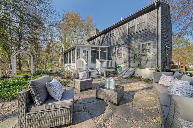 110 Country Rd, Hanover, MA 02339
