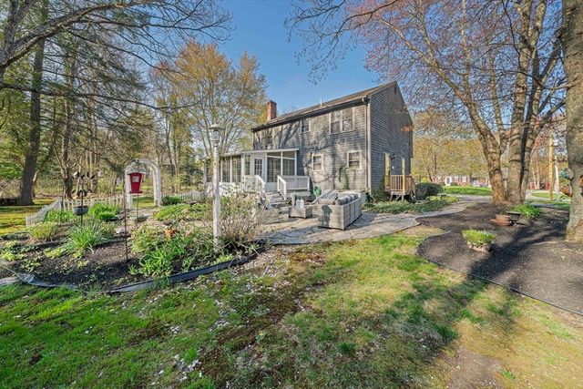 110 Country Rd, Hanover, MA 02339