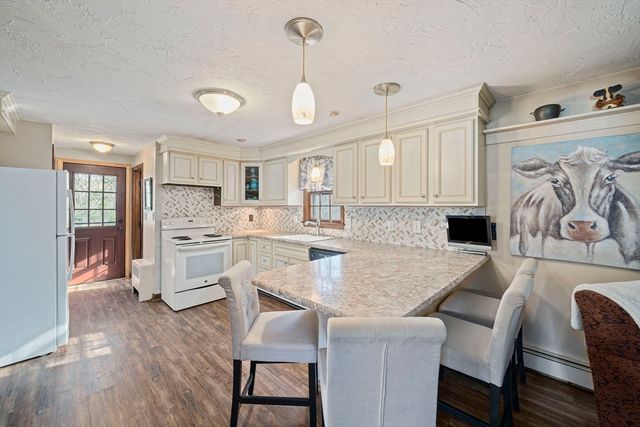 110 Country Rd, Hanover, MA 02339