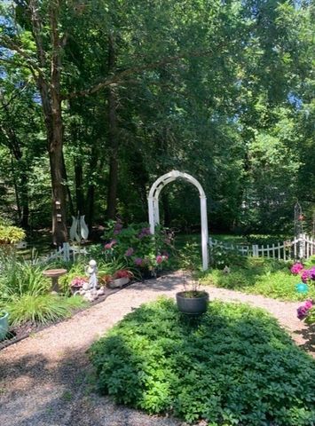 110 Country Rd, Hanover, MA 02339