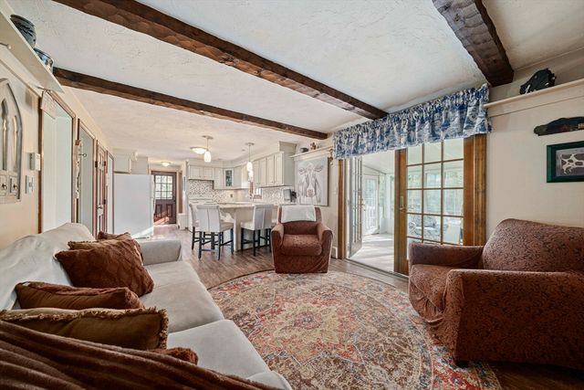 110 Country Rd, Hanover, MA 02339