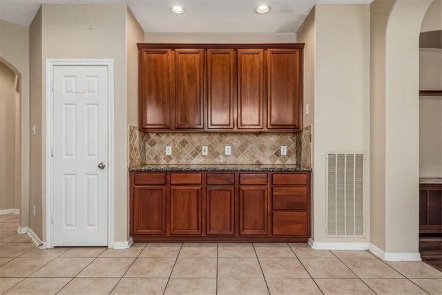 130 Zephyr Bend Place, The Woodlands, TX 77381