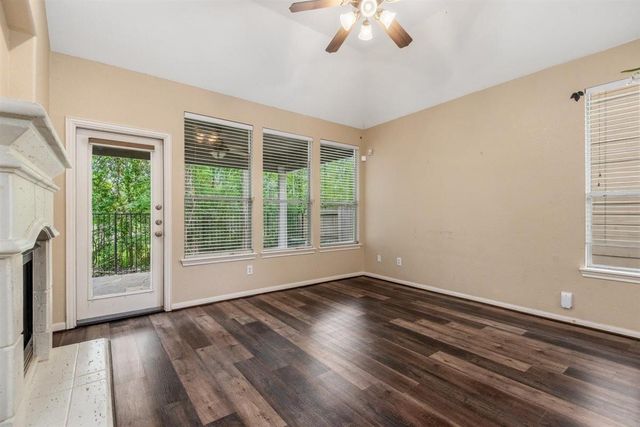 130 Zephyr Bend Place, The Woodlands, TX 77381