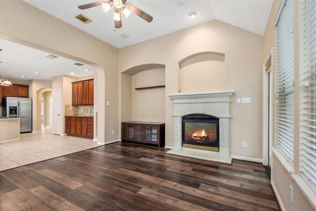 130 Zephyr Bend Place, The Woodlands, TX 77381