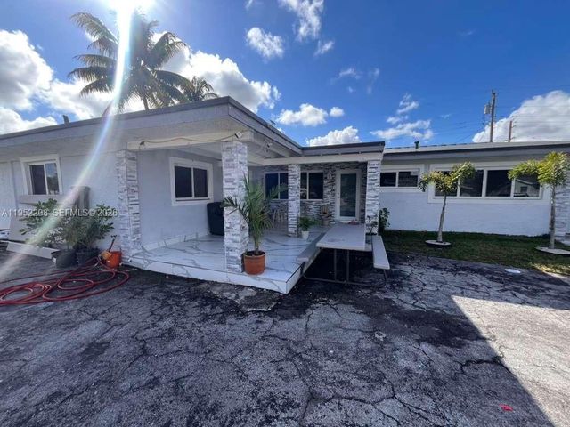 19700 NW 6th Place, Miami Gardens, FL 33169