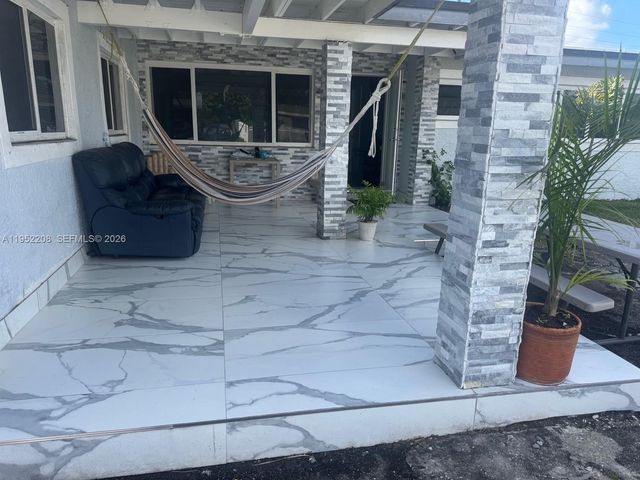 19700 NW 6th Place, Miami Gardens, FL 33169