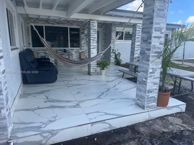19700 NW 6th Place, Miami Gardens, FL 33169