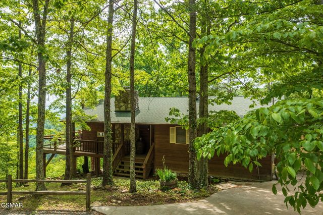 1001 Old Laurel Lane, Sevierville, TN 37876