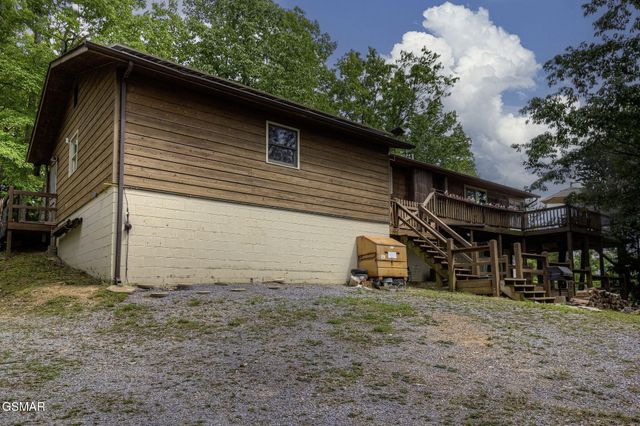 1001 Old Laurel Lane, Sevierville, TN 37876