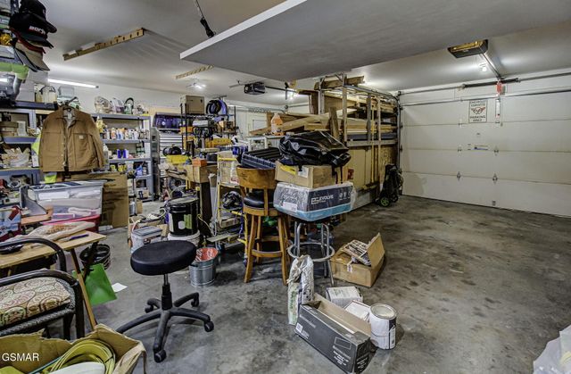 1001 Old Laurel Lane, Sevierville, TN 37876