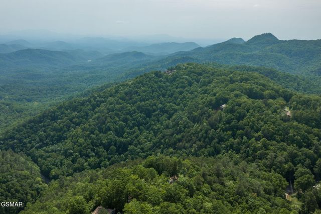 1001 Old Laurel Lane, Sevierville, TN 37876