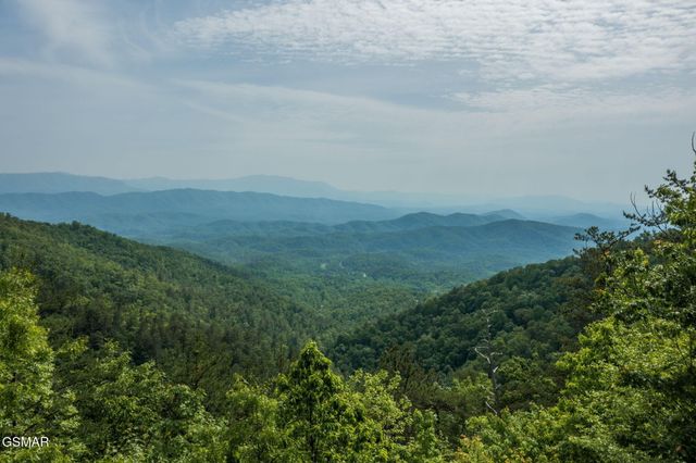 1001 Old Laurel Lane, Sevierville, TN 37876