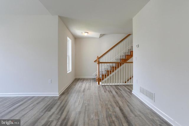 2116 AUTUMN CT, Lebanon, PA 17042