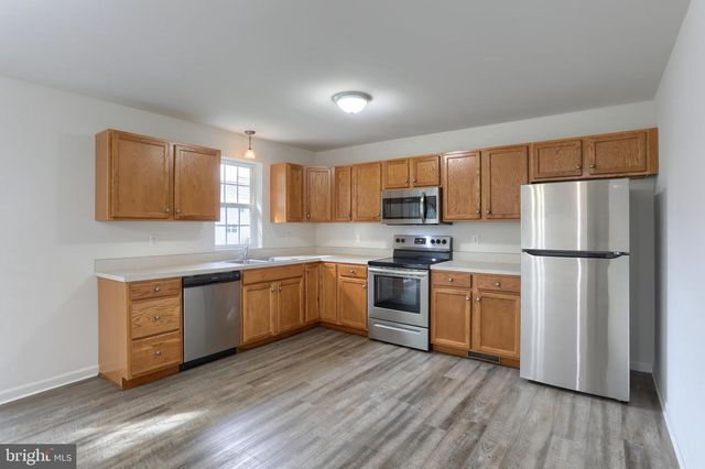 2116 AUTUMN CT, Lebanon, PA 17042