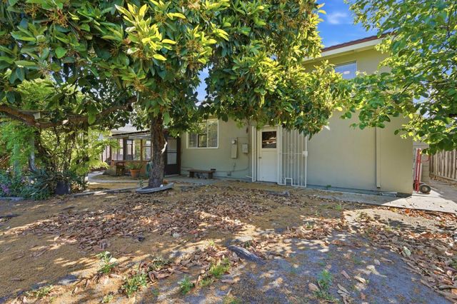 725 Santa Rita Street, Sunnyvale, CA 94085