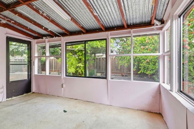 725 Santa Rita Street, Sunnyvale, CA 94085