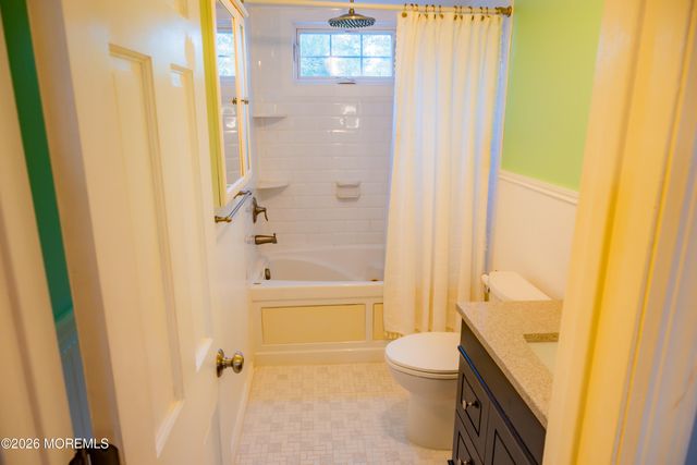 839 N Concourse, Keyport, NJ 07735