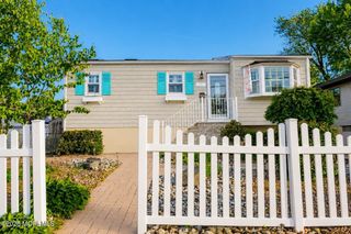 839 N Concourse, Keyport, NJ 07735