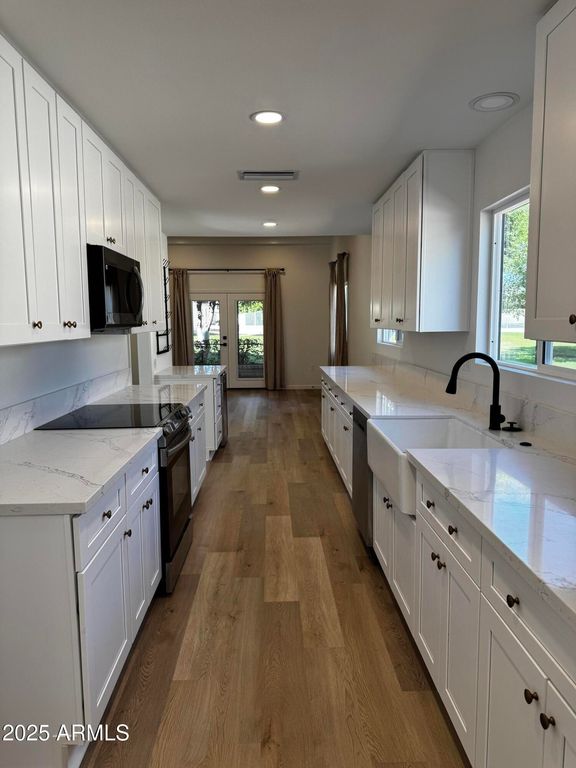 10318 W Manzanita Drive, Sun City, AZ 85373 — exterior