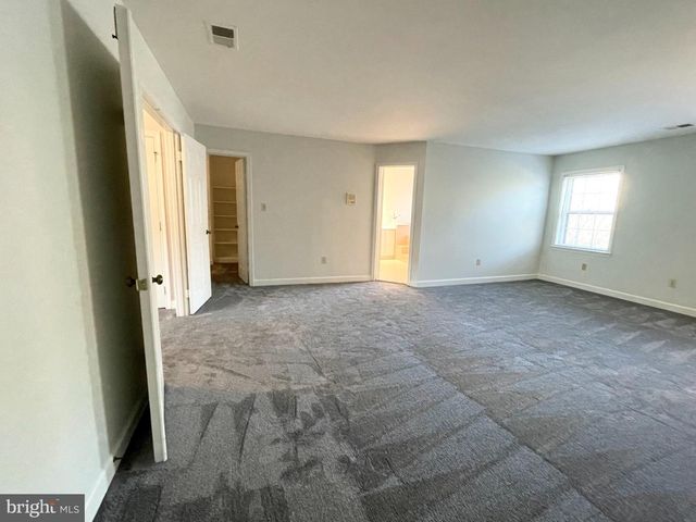 6319 CHAUCER VIEW CIR, Alexandria, VA 22304