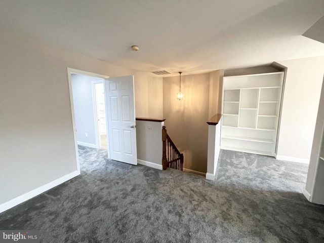 6319 CHAUCER VIEW CIR, Alexandria, VA 22304