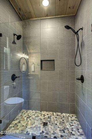 775 Cartertown rd Road, Gatlinburg, TN 37738