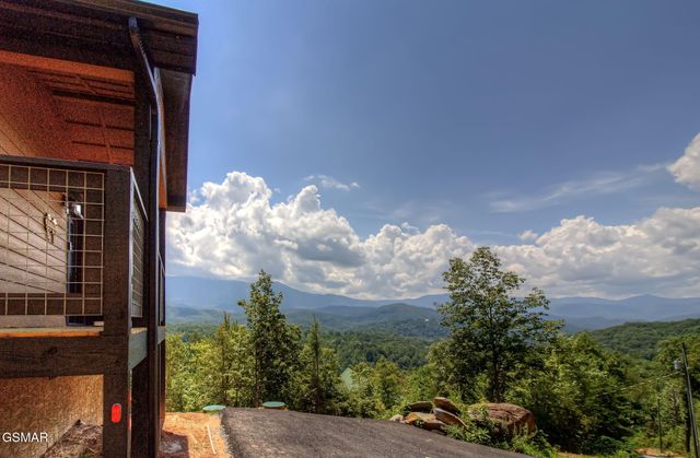 775 Cartertown rd Road, Gatlinburg, TN 37738
