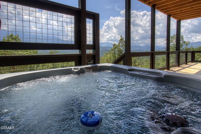 775 Cartertown rd Road, Gatlinburg, TN 37738