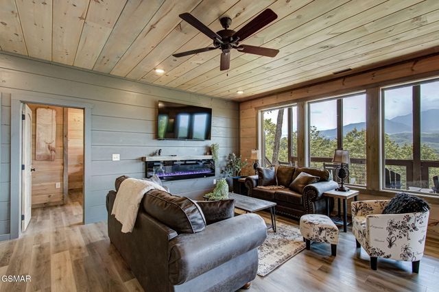 775 Cartertown rd Road, Gatlinburg, TN 37738