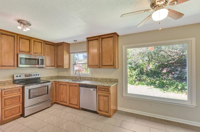 2327 W Palmer Drive, Charleston, SC 29414