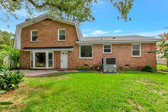 2327 W Palmer Drive, Charleston, SC 29414