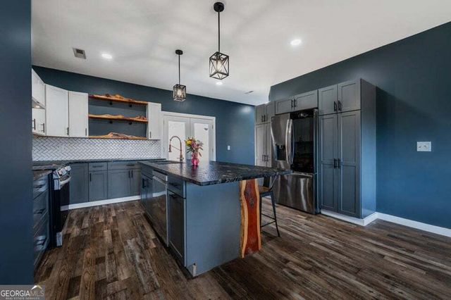 910 Tatum Road, Trion, GA 30753