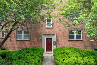 19 Alton Court 1, Brookline, MA 02446