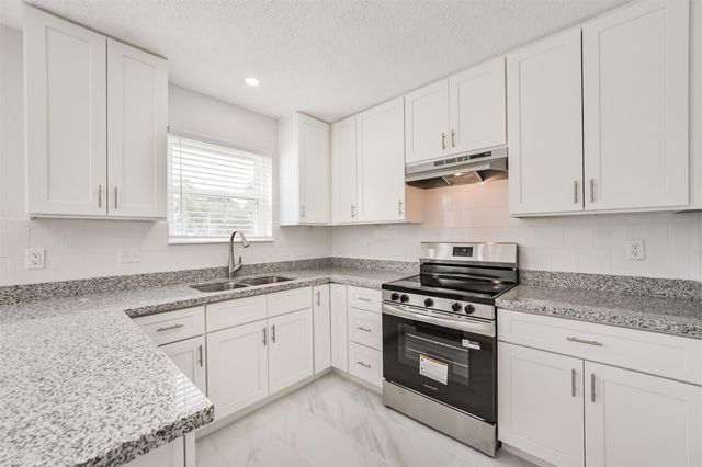 17502 Huntersglen Circle, Humble, TX 77396